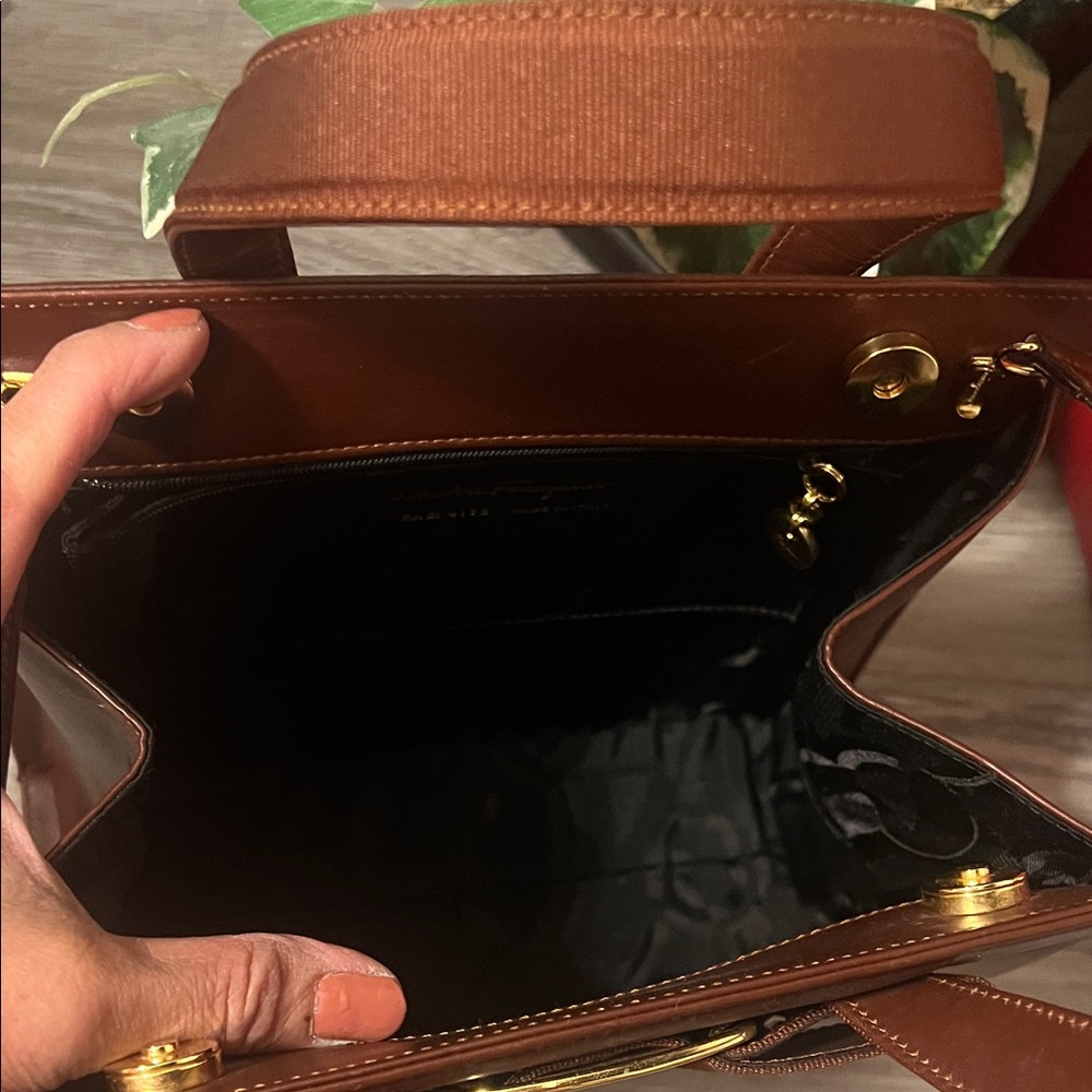 SOLD Two way pre-loved Salvatore Ferragamo Brown Leather with matching Wallet - Picture 9 of 16
